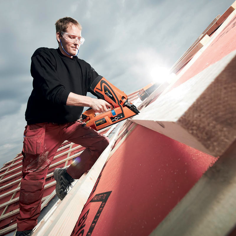 Cloueur autonome de structure bois sur bois IM90Ci Spit Paslode